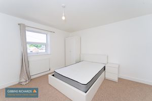 Bedroom- click for photo gallery